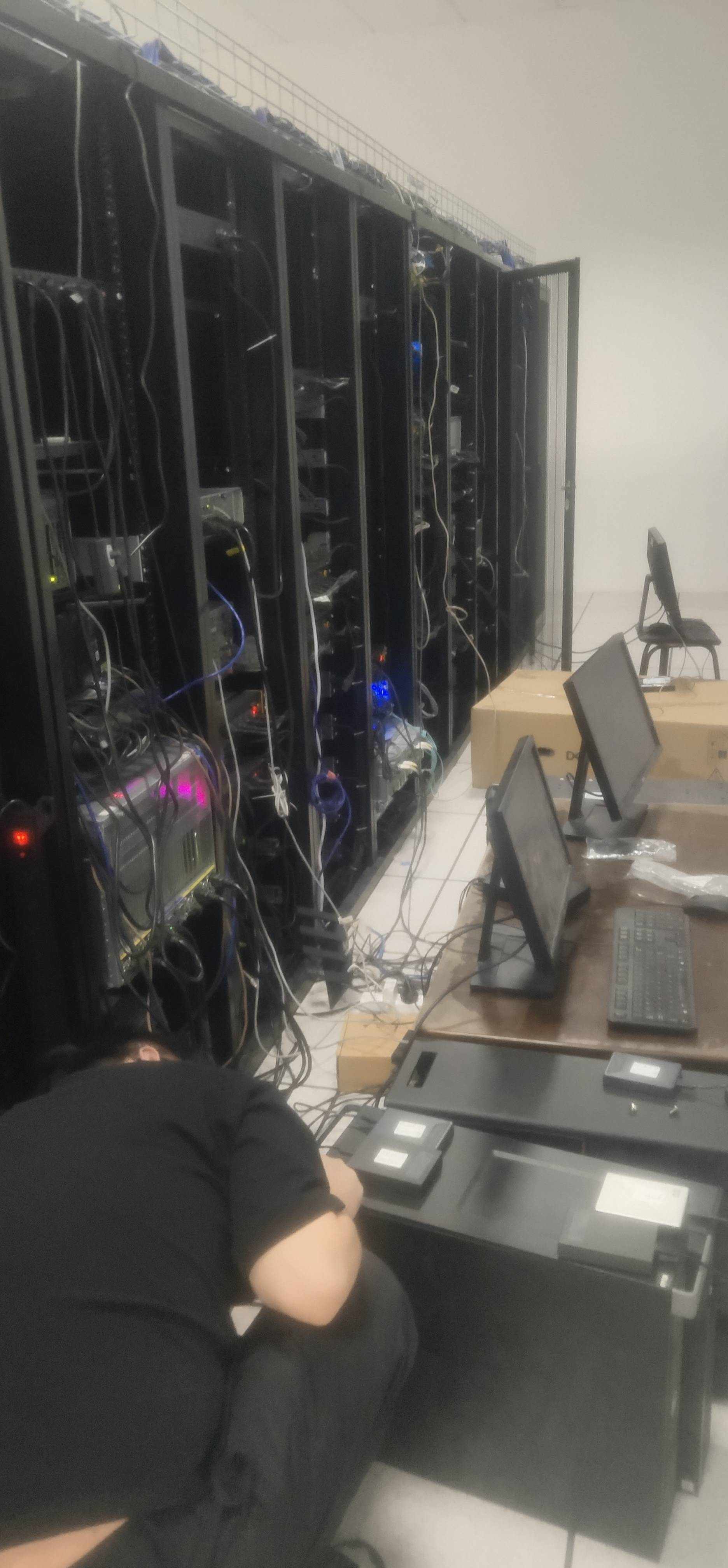 超算机房网络搭建，设备调试，服务部署，有需要的联系
