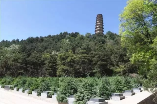 柏山寺塔