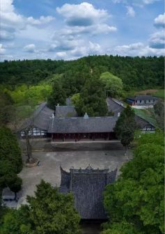 马鞍寺全景